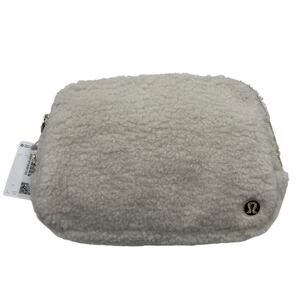 Lululemon Sherpa Fleece Crossbody Everywhere Belt Bag Gold Logo Winter White Y2K